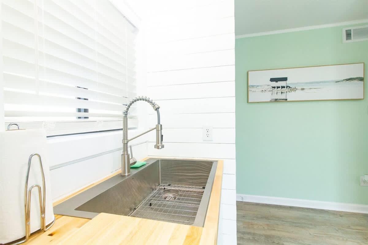 Beach Harbour 16 @ The Carolina Beach Boardwalk - Full Remodel! Exterior foto